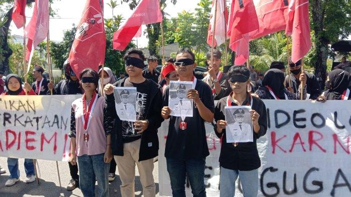 Rumah Singgah Bung Karno Runtuh, Kader PDIP Albert Hendra Lukman Minta Pemko Padang Tanggung Jawab
