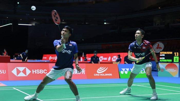 GANDA PUTRA ANYAR - Aksi ganda putra Indonesia anyar Fajar Alfian/Muhammad Shohibul Fikri atau Fajar/Fikri pada babak pertama Japan Open 2025, Selasa (15/7/2025). Fajar/Fikri memenangi Derbi Indoensia lawan kompatriot mereka, Sabar/Reza pada babak awal turnamen salah satu seri BWF tersebut.