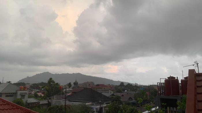 BMKG Prediksi Cuaca Sumbar Hari Ini, Mentawai Berpotensi Diguyur Hujan Ringan