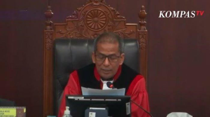 Hakim MK Saldi Isra Bingung soal Putusan MK terkait Gugatan Batas Usia Capres-Cawapres