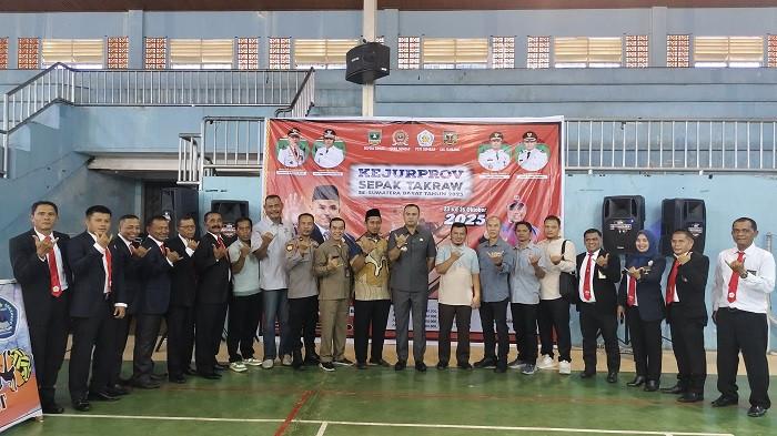 Bupati Sijunjung Buka Kejuprov Sepak Takraw se Sumatera Barat, Serukan Semangat Sportivitas