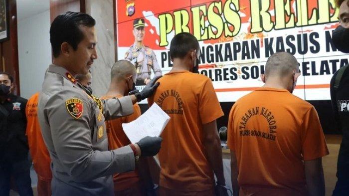Dua Kurir dan Tiga Pemakai Sabu Ditangkap Satresnarkoba Polres Solok Selatan Sumbar