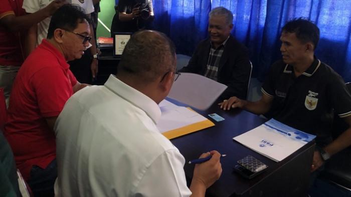 Dua Calon Berebut Kursi Ketua Asprov PSSI Sumbar, Andre Rosiade dan Arizal Azis Bersaing