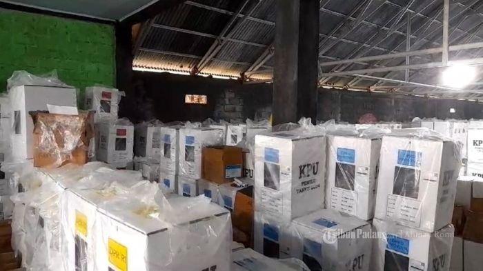 KPU Pasaman Barat Rencanakan Pendistribusian Dimulai H-4 untuk Daerah Terpencil