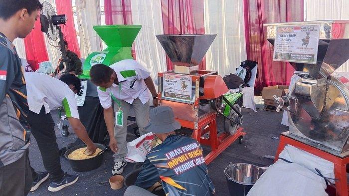 Tak Sampai 5 Menit, Kedelai dan Jagung Bisa Sehalus Tepung dengan Mesin Ini