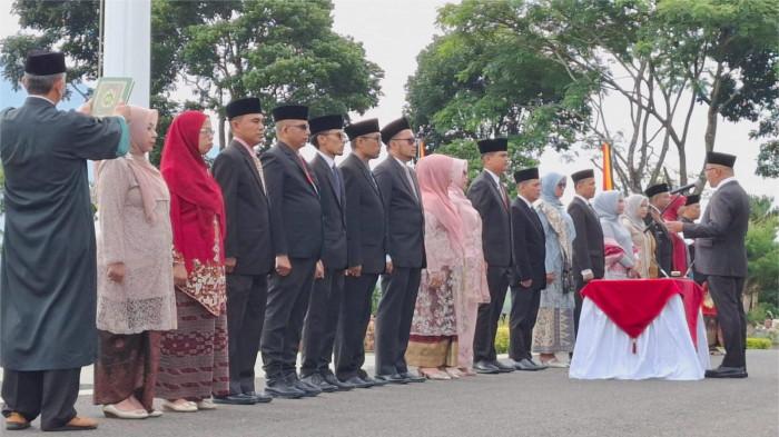 Wako Ramlan Nurmatias Lantik 19 Pejabat di Bukittinggi, Jadi Ketiga Kalinya di Era Kepemimpinannya