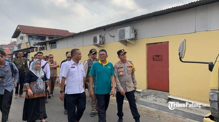 Pemko Padang Sidak Pasar Terkait Harga Beras, Sebut Beras SPHP Tersedia dan Stoknya Aman
