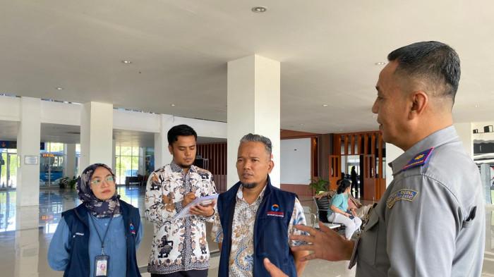 TERMINAL ANAK AIR -  Perwakilan Ombudsman RI Provinsi Sumatera Barat mengunjungi Terminal Anak Air sebagai satu-satunya fasilitas pemberhentian bus tipe A di Kota Padang, Kamis (12/3/2026).