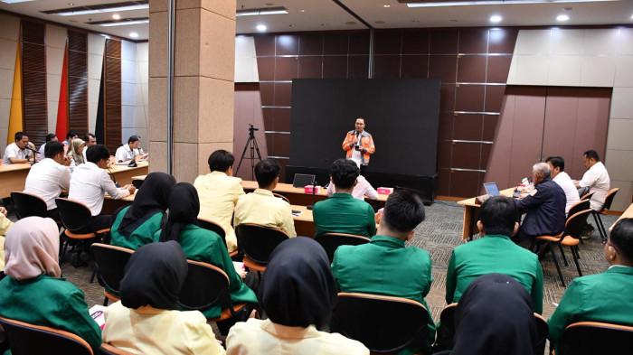 30 Lulusan Perguruan Tinggi Ikuti Program Magang Hub Kemnaker di PT Semen Padang