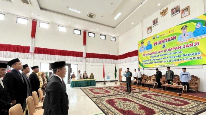 Sempat Dibatalkan, Bupati Sijunjung Kembali Lantik Pejabat yang Dimutasi, Kantongi Izin Kemendagri