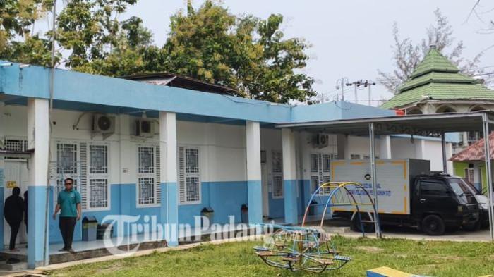 KERACUNAN MBG - SPPG Pasir Pariaman Tengah, Kota Pariaman Selasa (15/9/2026). SPPG Pasir Pariaman Tengah dihentikan sementara beroperasi selama 30 hari ke depan.