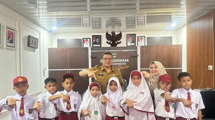 Sembilan Siswa Dharmasraya Lolos ke Babak Semifinal UNP Mathematic Challenge 2025