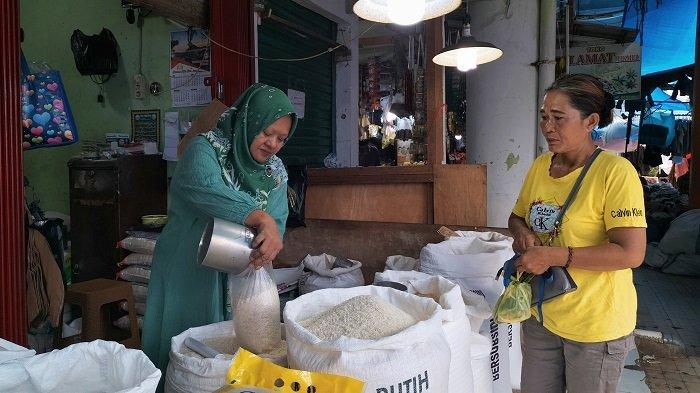 Sebulan Terakhir Harga Beras Melonjak di Padang, Kenaikan Bisa Capai Rp 2.500 per Kilogram