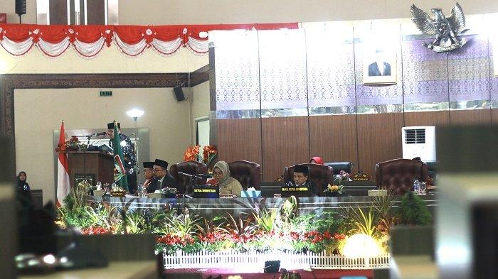 Pjs Bupati Sijunjung Soroti Pentingnya Sinergitas pada Pelantikan Pimpinan DPRD 2024-2029