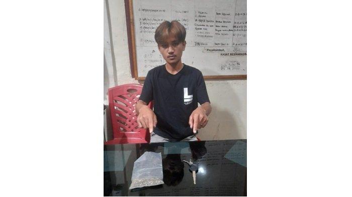 Tunggu Pembeli di Tepi Jalan, Seorang Pemuda Kurir Narkoba Diringkus Polisi di Payakumbuh Sumbar