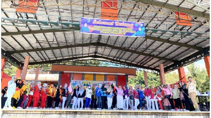 Wardah Beauty Cosmetic Meriahkan Festival Senam Kreasi se-Kabupaten Pesisir Selatan