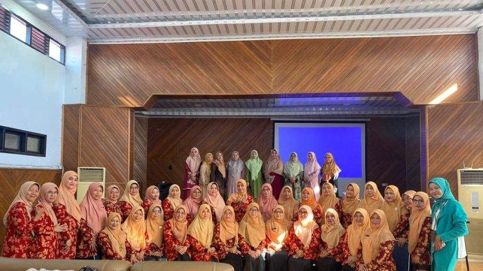 Wardah Gelar Beauty Demo Bersama DWP Disdik Sumbar, Kenalkan Renew You Series