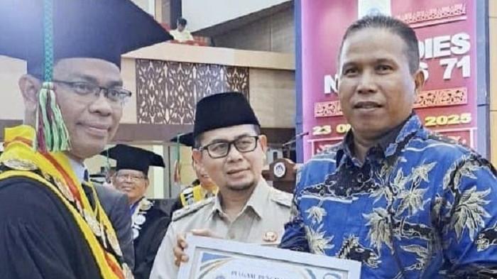 Program Saga Saja Plus Pemko Pariaman Raih Penghargaan dari UNP, Bukti Nyata Putus Rantai Kemiskinan