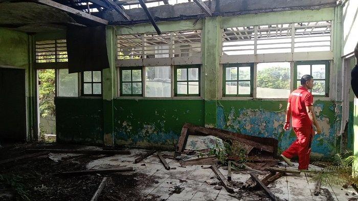 Membahayakan, Disdikbud Padang Segera Robohkan Bangunan SDN 27 Olo yang Rusak