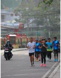 Dorong Budaya Sehat untuk Layanan Prima, PLN Gelar Fun Run Bersama Komunitas Pelari di Bukittinggi