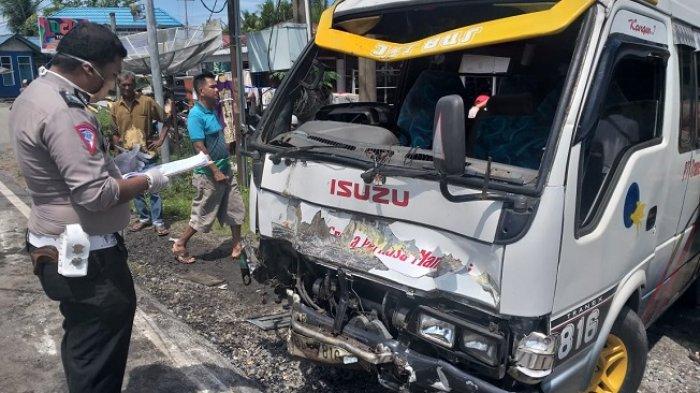 Kecelakaan Bus Tranex Kontra Motor Honda Revo di Padang Pariaman, 7 Orang Luka-luka