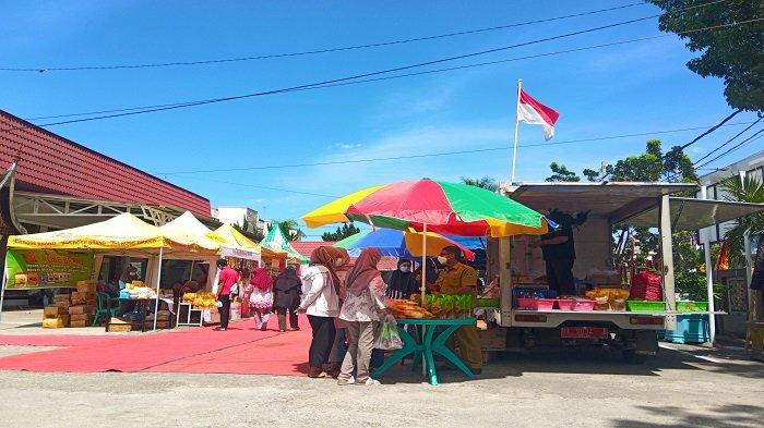 Ada Pasar Murah di Halaman Kantor Disdag Padang, Harga Lebih Hemat Rp 1000 - Rp 3000 dari Pasaran