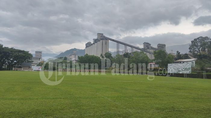 CUACA- Kondisi langit di kawasan PT Semen Padang, Kota Padang, Rabu (1/4/2026) tampak berawan. BMKG memprakirakan hujan ringan hingga sedang berpotensi terjadi di wilayah Kota Padang sepanjang hari.