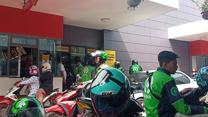 KISAH Army Berburu BTS Meal di McD Kota Padang: Antre Cukup Lama, Ujung-ujungnya tidak Kebagian