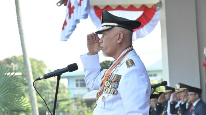 Pimpin Upacara HUT Ke-79 RI, Tingkat Provinsi, Mahyeldi: Momen Meningkatkan Semangat Persatuan