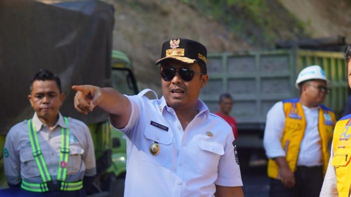 Wagub Vasko Ruseimy Tinjau Jalan Bayang–Solok, Target Selesai Lebih Cepat Akhir November
