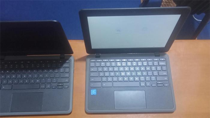 Guru dan Murid SMA Islam Al Ishlah Kesulitan Operasikan Laptop Chromebook Era Nadiem Makarim