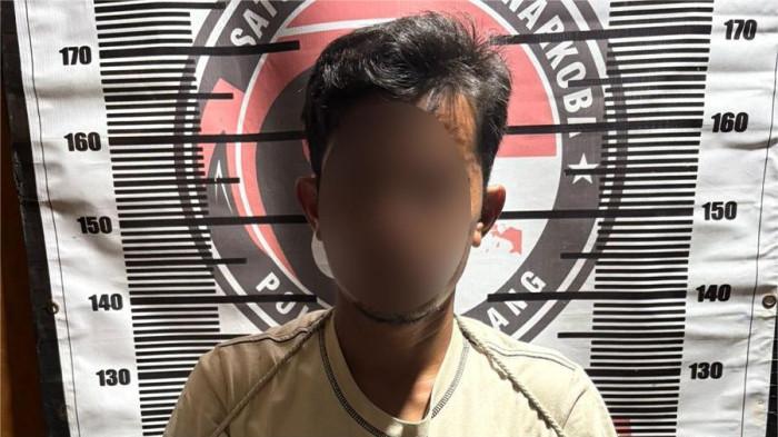 Diduga Edarkan Narkoba, Polisi Bekuk Pria di Kuranji Padang dengan Barang Bukti 6 Paket Sabu