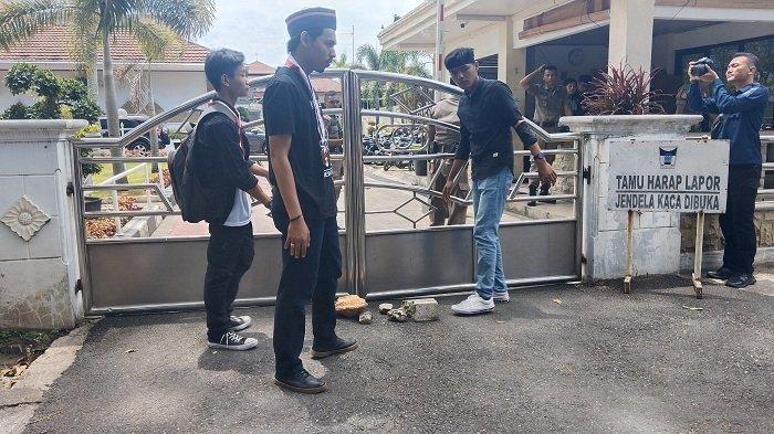 GMNI akan Kawal Penegakan Aturan Bagi Pelaku yang Hancurkan Rumah Singgah Bung Karno