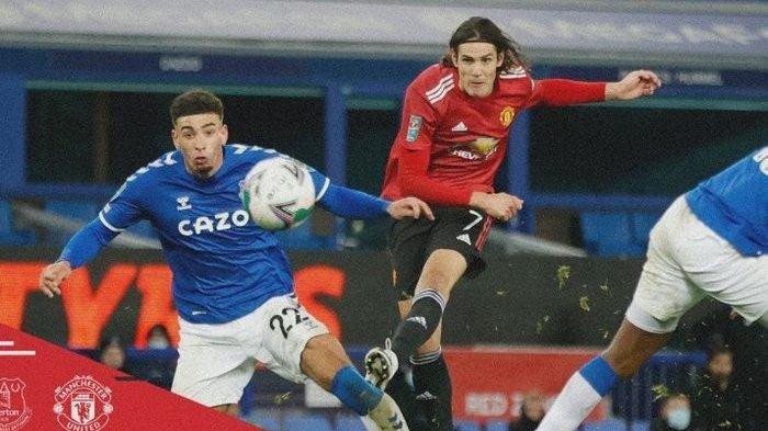 Frekwensi Edinson Cavani Terhimpit oleh Cristiano Ronaldo, Singgung Kariernya Hancur di Man United