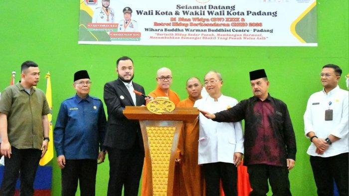 PEMBINAAN KARAKTER- Kegiatan Bina Widya XXIX dan Retret Hidup Berkesadaran (RHB) 2026 yang digelar di Gedung Sekolah Nasional Plus (SNP) Manjushri, Jalan Muara No. 34-38, Kelurahan Berok Nipah, Kecamatan Padang Barat.