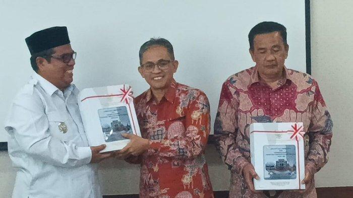Padang Pariaman Kembali Raih WTP Ke-11, Bupati Suhatri Bur Apresiasi Jajarannya