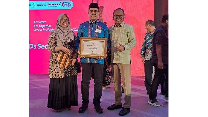 Dinilai Punya Sanitasi Baik, Pemkab Sijunjung Terima Sertifikat Bebas Frambusia dari Kemenkes