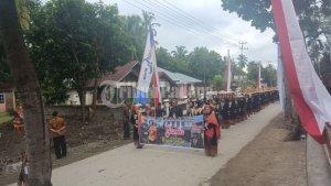 BREAKING-NEWS-Istri-Wapres-Tiba-di-Solok-Disambut-Arak-arakan-Bajamba-Ratusan-Bundo-Kanduang.jpg
