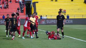 BRI-SUPER-LEAGUE-Salah-seordang-pemain-Semen-Padang-d-FC-Senin-2010202.jpg