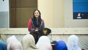 Bupati-Dharmasraya-Annisa-Suci-Ramadhani-1092025.jpg