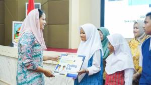 Bupati-Dharmasraya-Annisa-Suci-Ramadhani-3092025.jpg