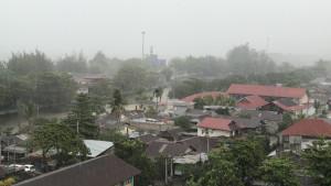 Cuaca-berawan-terlihat-di-langit-Padas.jpg