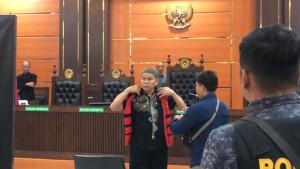 Dalam-pertimbangannya-hakim-menyebdringankan-terdakwa.jpg