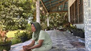 GEMPA-30-SEPTEMBER-Zuraida-penyintas-gempa-30-september-saat.jpg