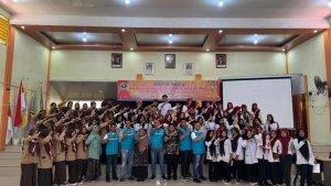 Goes-To-SMK-2-Pariaman-PLN-Kenalkan-PLN-Mobile-dan-Bahaya-Listrik-Jelang-Nataru.jpg
