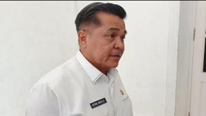 KERACUNAN-MBG-Bupati-Agam-Benni-Warlis-saat-d.jpg