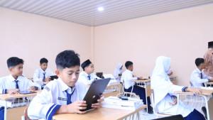 MADRASAH-DIGITAL-Sejumlah-dlek-teknologi.jpg