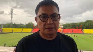 Manajer-Semen-Padang-FC-Masykur-Rauf-2-7112025.jpg