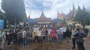 Masyarakat-Alahan-Panjang-Tuntut-HGU-di-Alahan-Resort-yang-Sudah-Berakhir-Dikembalikan.jpg