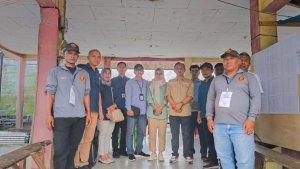 Medo-Patria-mengunjungi-salah-satu-TPS.jpg